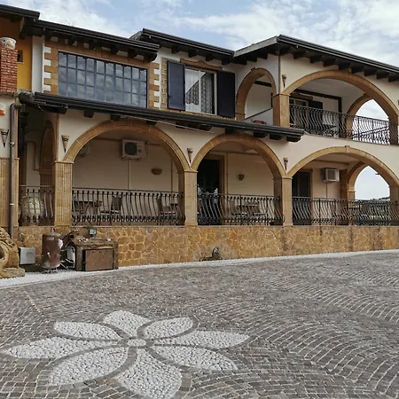 Agriturismo Reggia Saracena-2